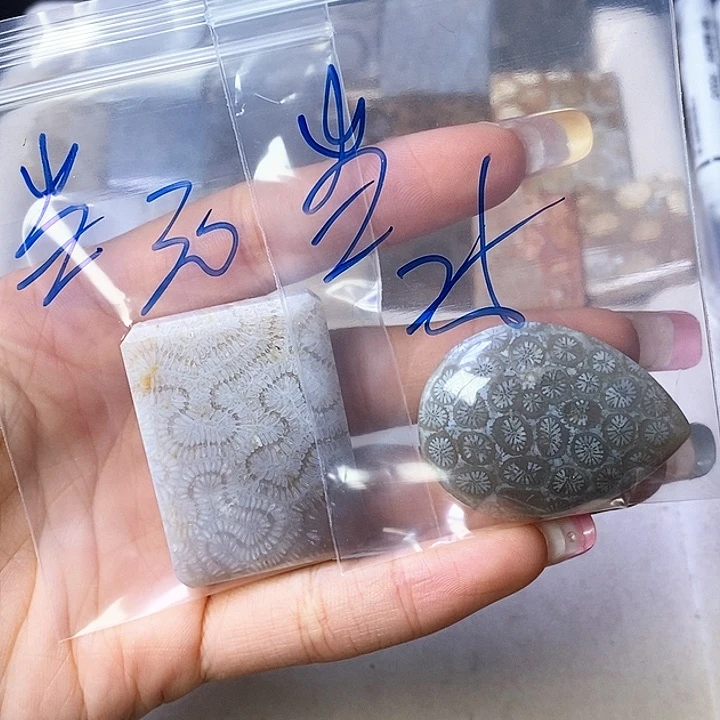 硅化玉颈饰合金当***袭