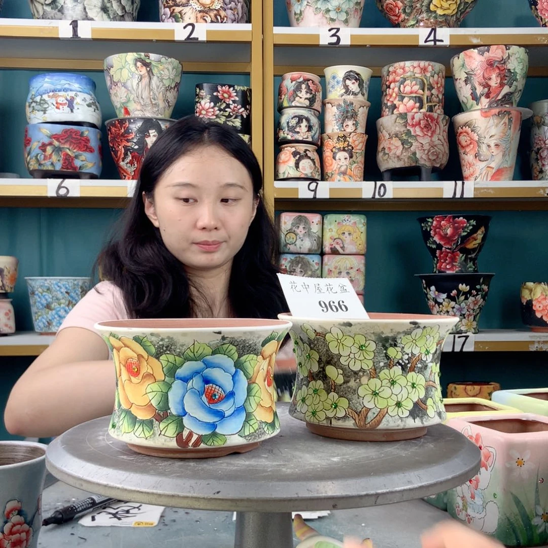 向***开景德镇手工花盆966