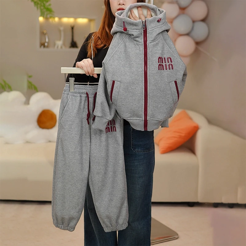 女童春秋加厚休闲套装2025新款中大童保暖外套裤子运动两件套洋气