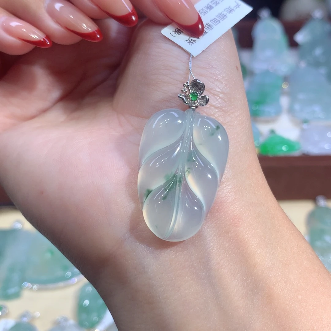 吊坠(不含链)18K金镶嵌翡翠
