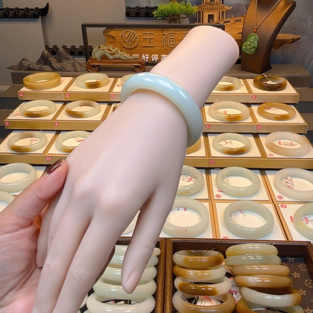 和田玉未镶嵌手镯13