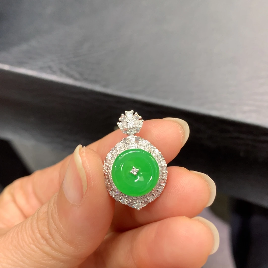 翡翠18K金镶嵌吊坠(不含链)