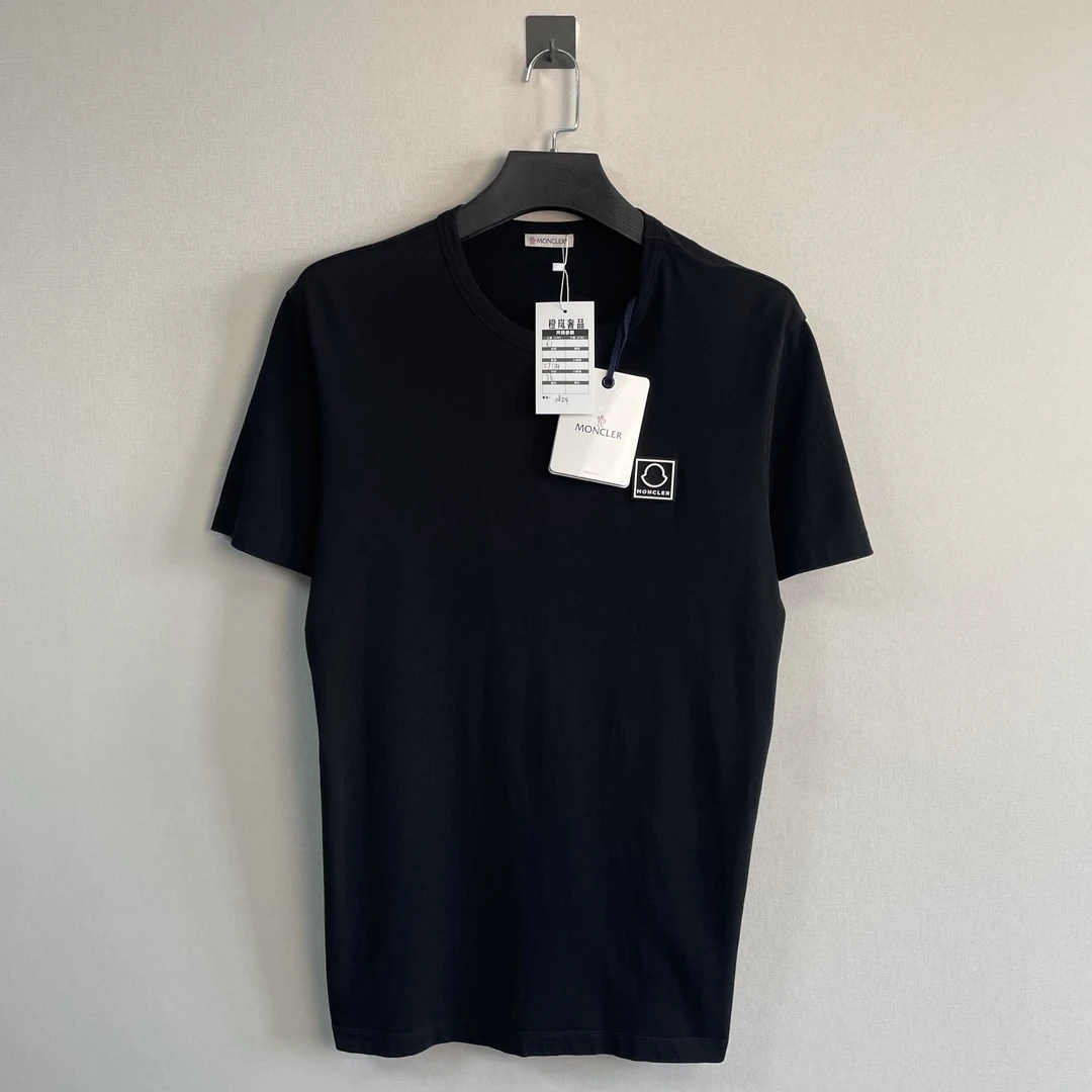 未使用 MONCLER 新款徽标字母短袖/XL码/带吊/价3550