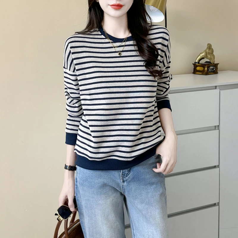 复古条纹长袖圆领卫衣女秋装2025新款宽松设计感休闲针织上衣
