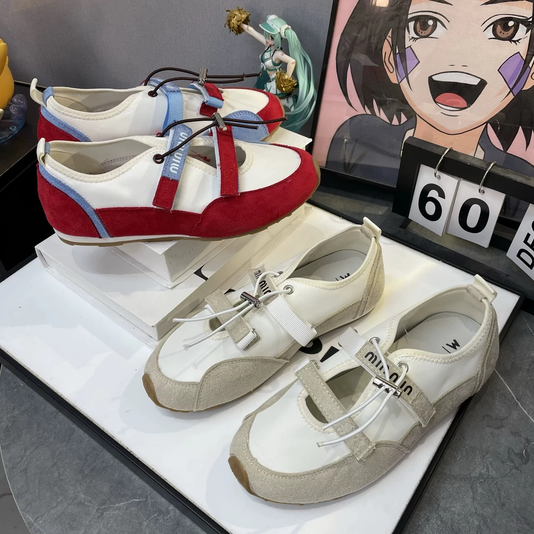 D12韩系镂空德训鞋女软底新款魔术贴浅口镂空丑萌小众单鞋女