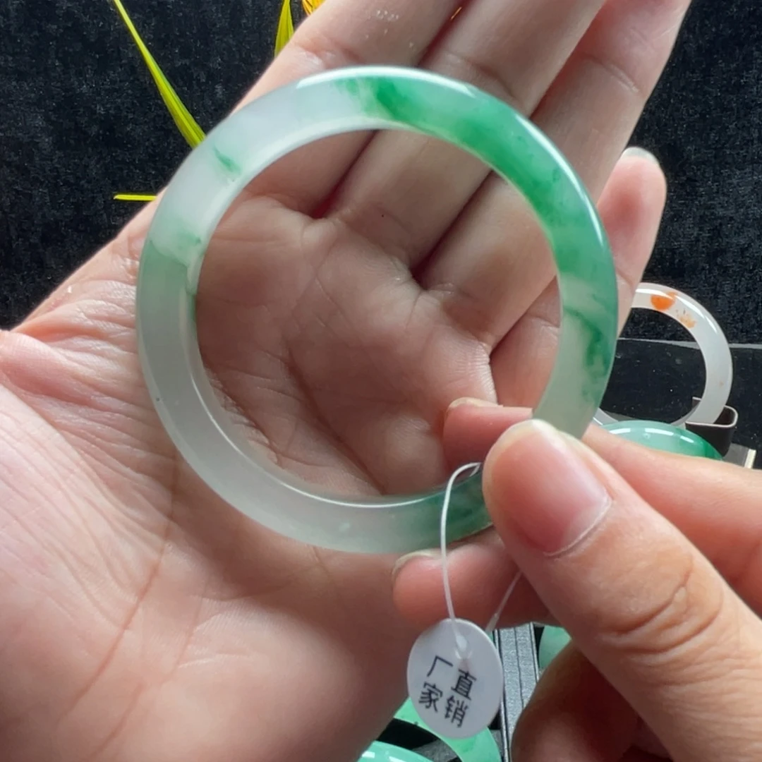 翡翠手镯未镶嵌非洲翠