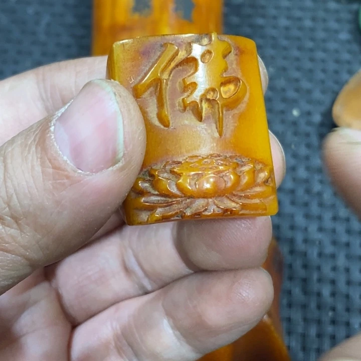 滴血莲花菩提手串