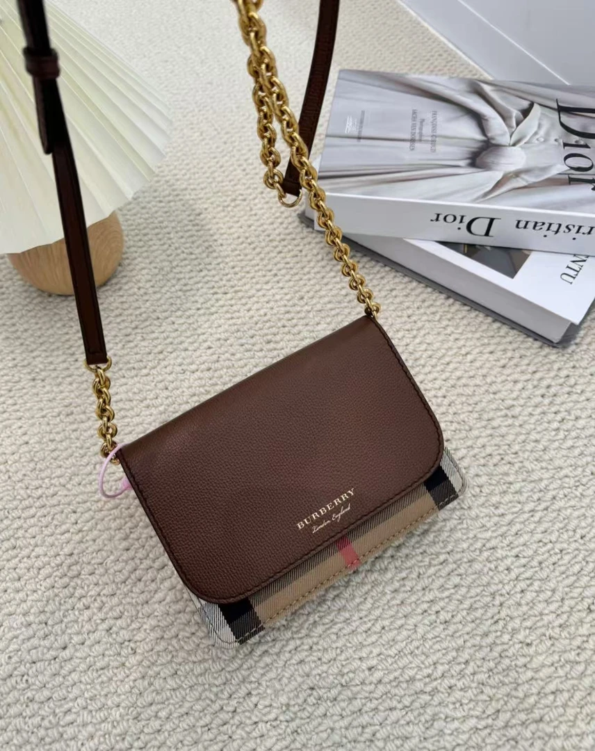95新 BURBERRY/博柏利 GGS巴宝莉格纹woc棕色拼皮金扣/40644174