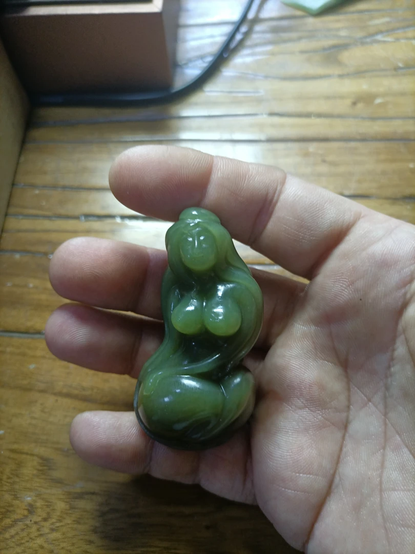 岫岩老玉透闪石玉