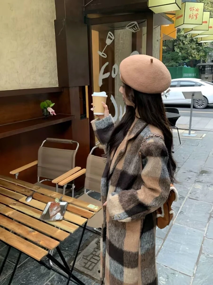 300-399大码显瘦宽松2025新款洋气时尚百搭休闲女双面绒大衣春秋