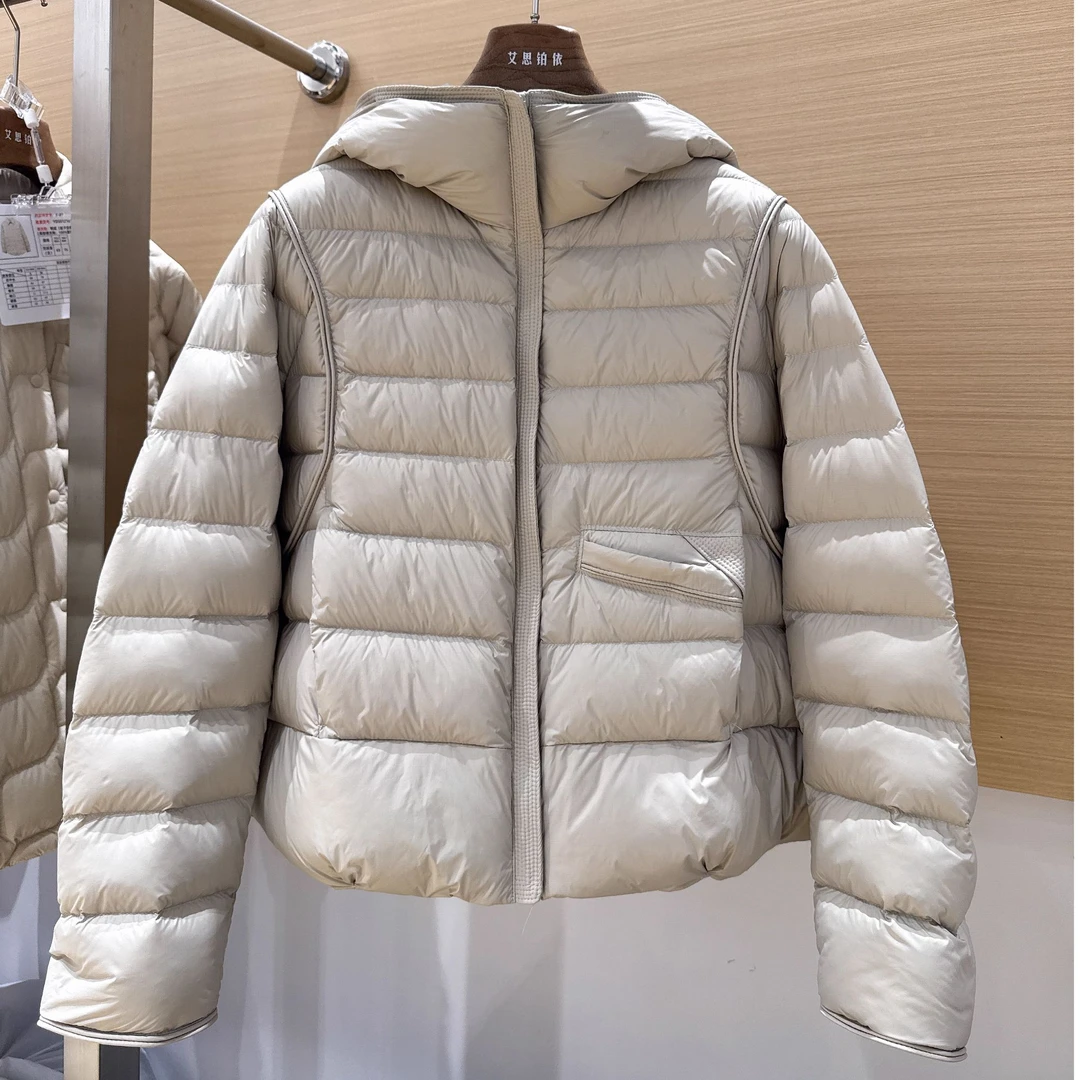 高端货~超轻羽绒服女时尚百搭保暖外套连帽90白鸭绒保暖冬