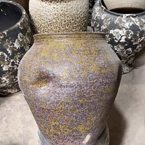 紫砂花盆口20高度32拳头