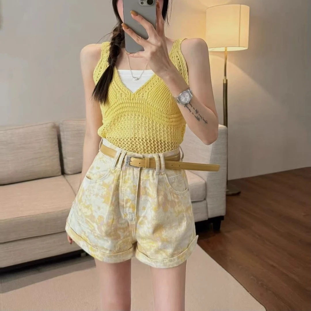 黄色扎染印花卷边牛仔短裤女2025夏季显瘦百搭休闲A字阔腿热裤子