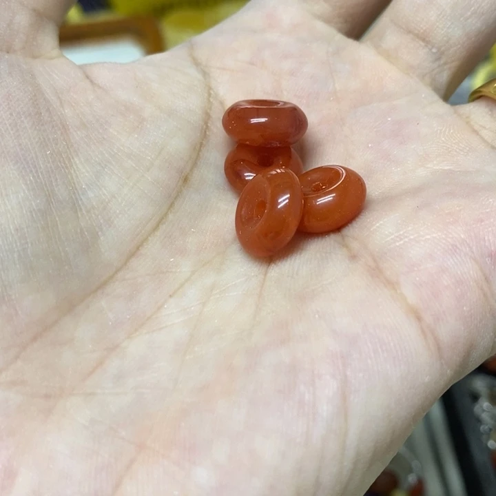 南红玛瑙吊坠未镶嵌多样性发货其一