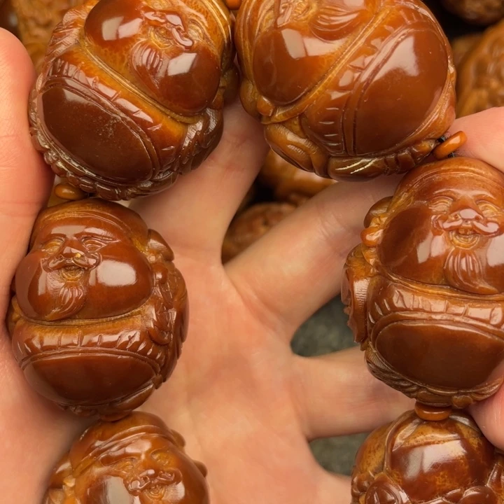 王***生橄榄核吊坠橄榄核