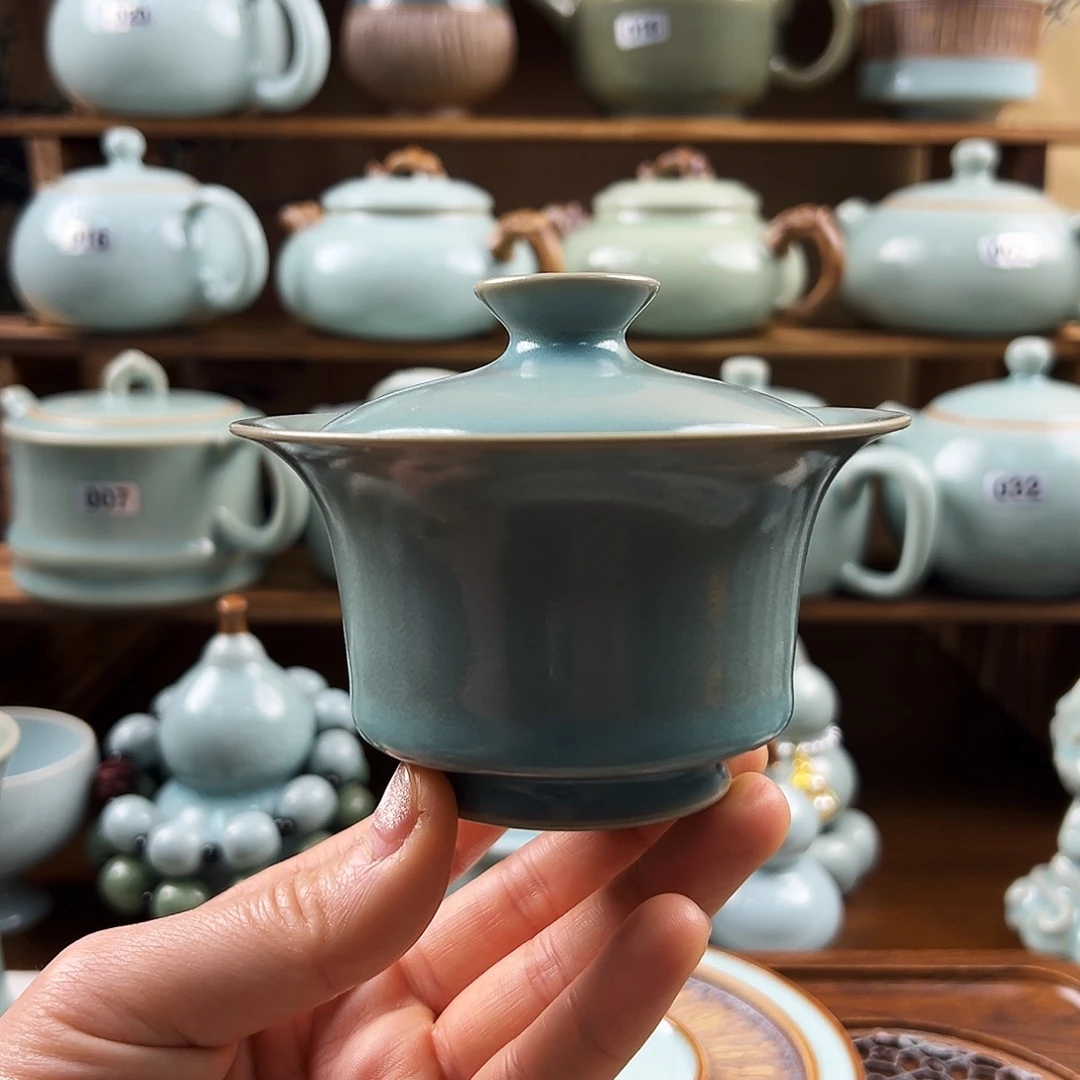 仿古青绿釉水两才手工盖碗