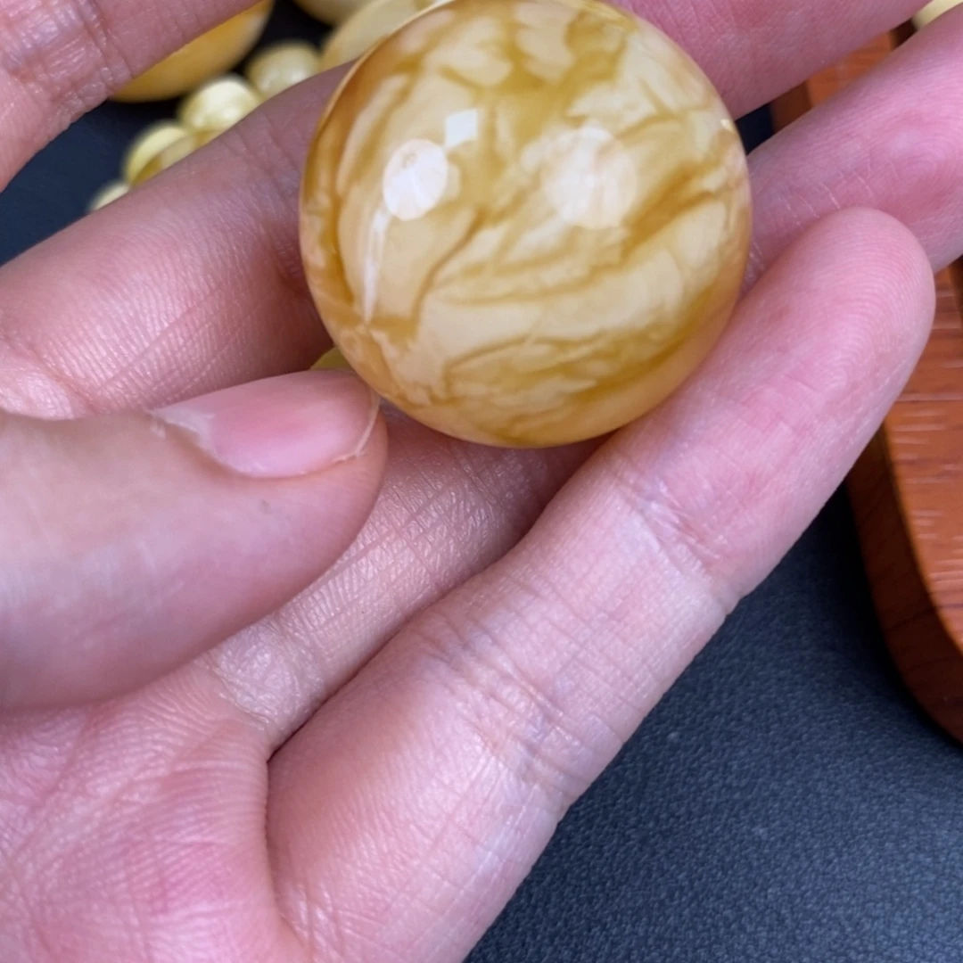 琥珀未镶嵌裸石虎皮20