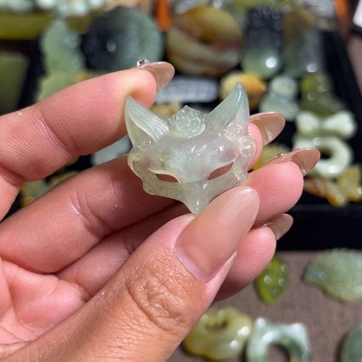 蛇纹石玉合金颈饰