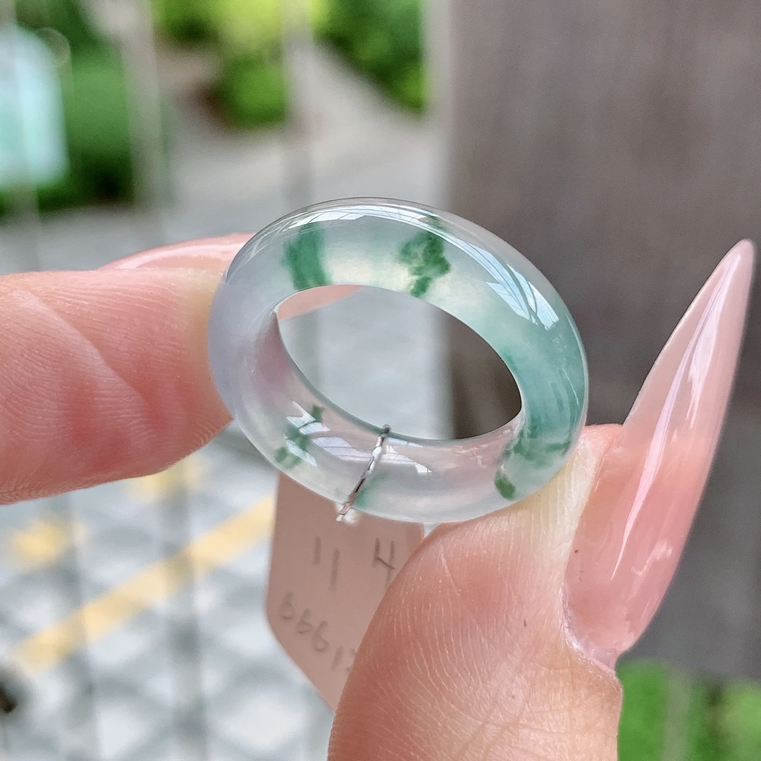 11号 高品质白冰透飘绿花缅甸翡翠a货戒圈 内16.2-6.2-3.9