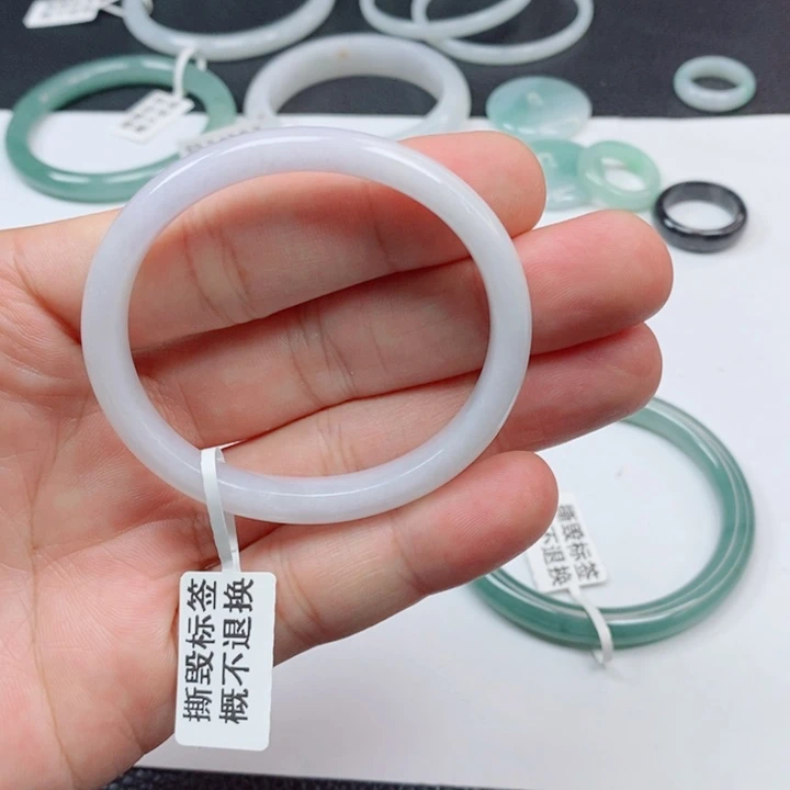 翡翠未镶嵌手镯52-53贵妃