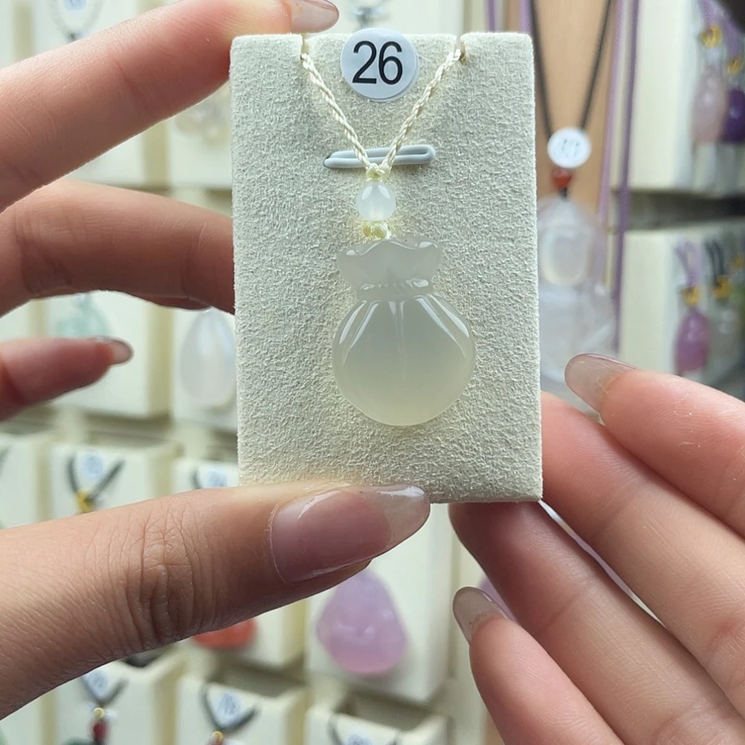 玛瑙/玉髓颈饰未镶嵌樱*