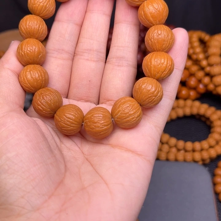 猴头核桃吊坠16风雨