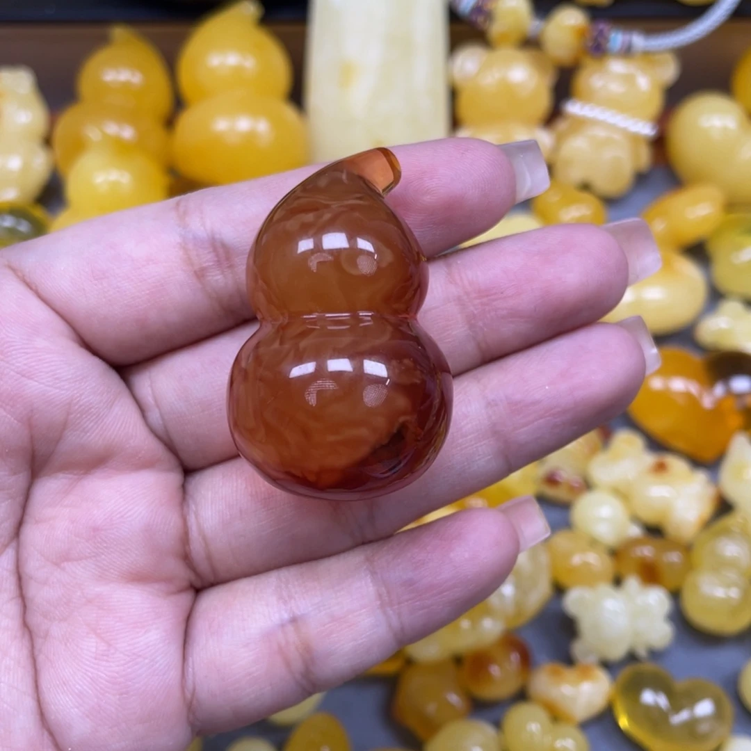 琥珀未镶嵌珠宝奇石