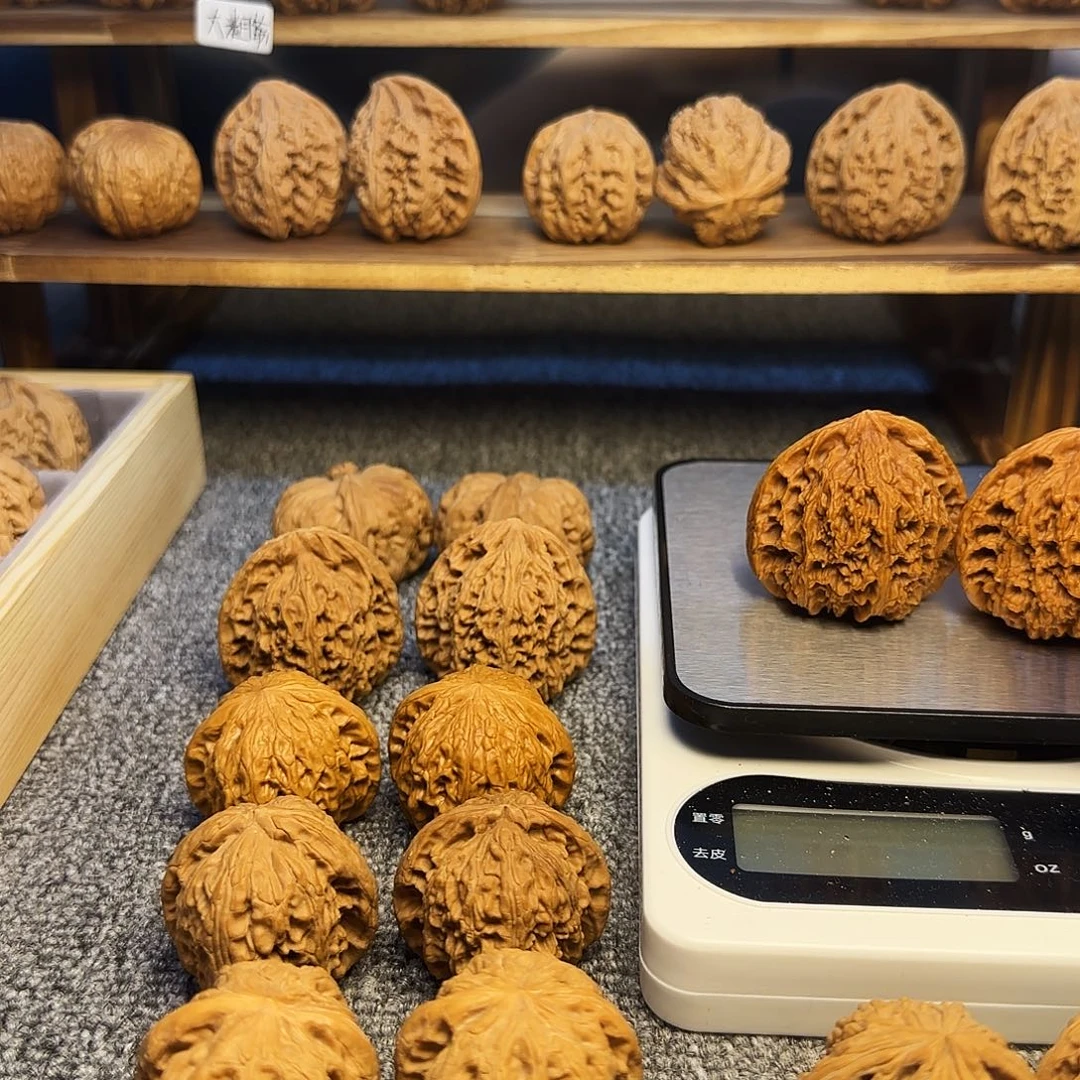 文玩核桃把件文玩核桃，无修，无洞