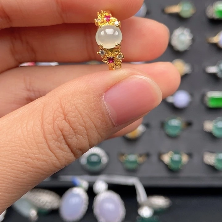 翡翠未镶嵌戒指戒指