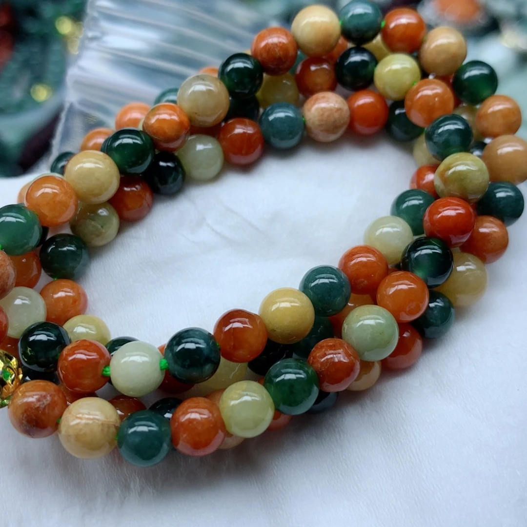 翡翠颈饰未镶嵌珠子