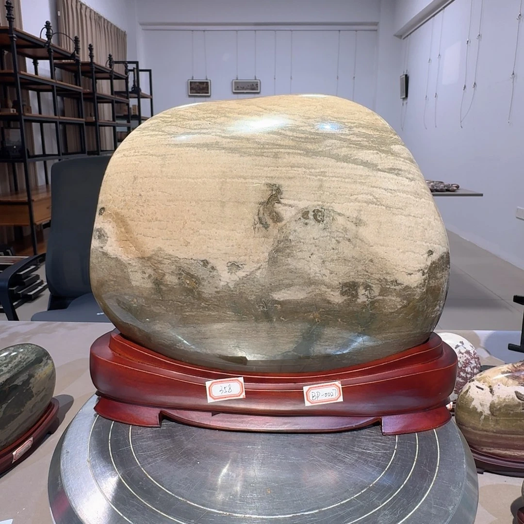 28×24×5 长江画面石摆件