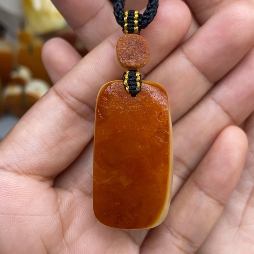 【闪购商品】琥珀颈饰未镶嵌