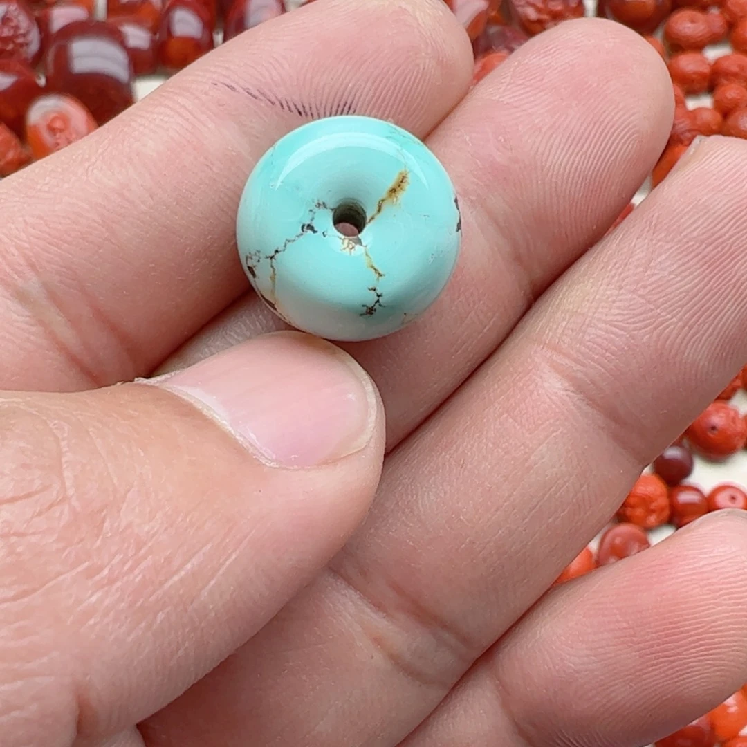 南红玛瑙配饰未镶嵌