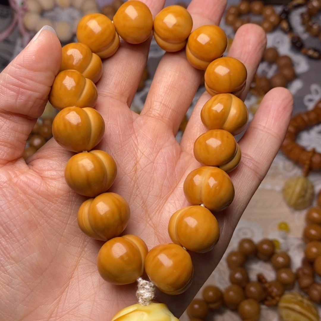 把件猴头核桃柯基屁桃龟甲