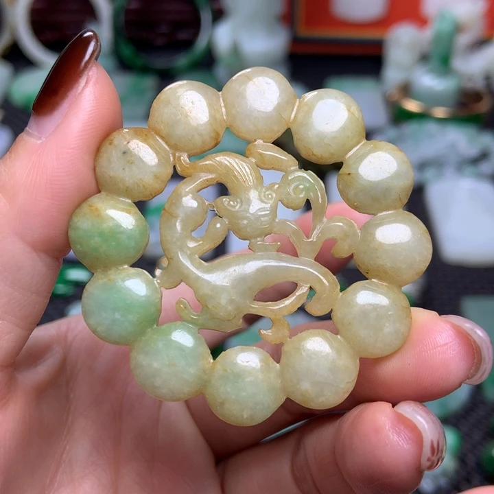 翡翠未镶嵌挂件清