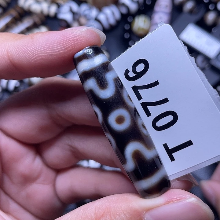 玛瑙/玉髓颈饰未镶嵌微瑕裂