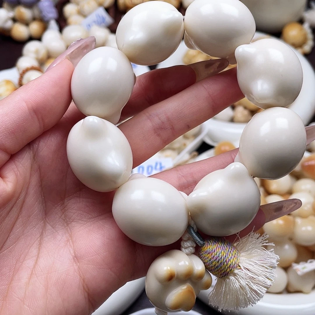 吊坠白玉菩提耶*六颗白色象牙果猫头