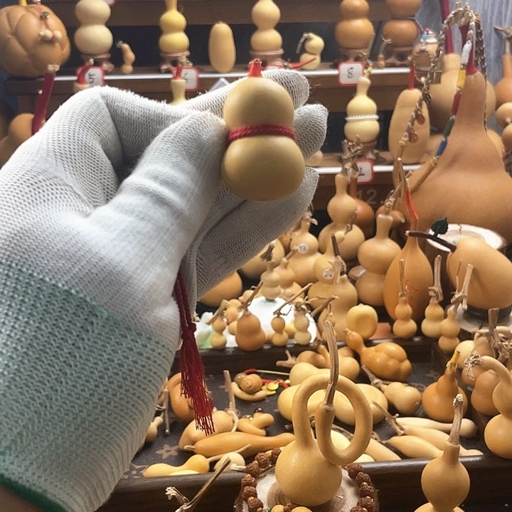 L***.精品天然国潮文玩葫芦