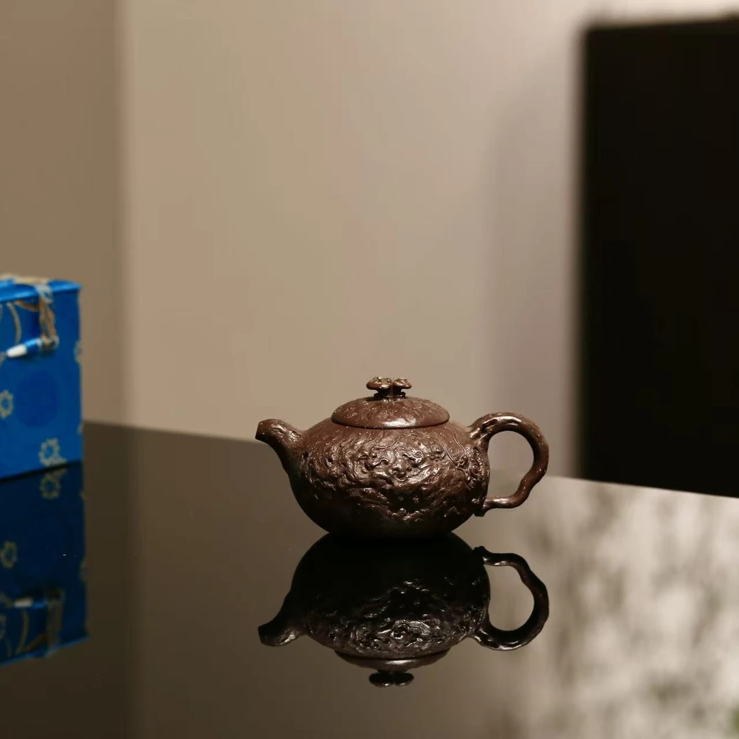 《龙行供春》紫泥  320cc 张国良全手工制 创新款 紫砂壶的第一把壶