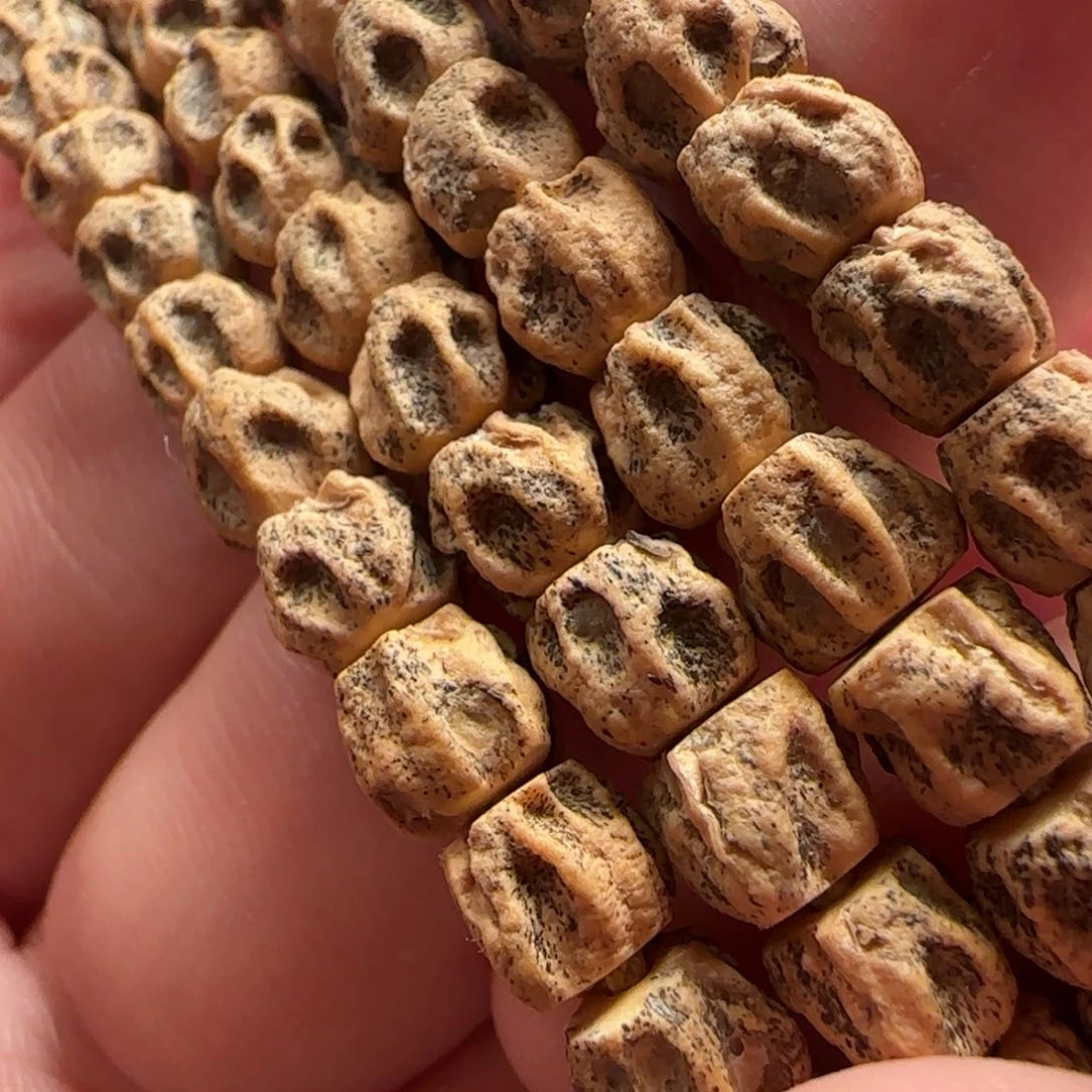 柏香籽/百香籽手串阿*