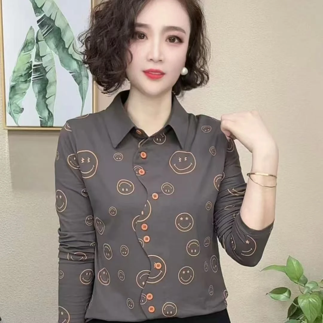 2025春秋季时尚妈妈装长袖T恤减龄休闲风拼接笑脸印花上衣