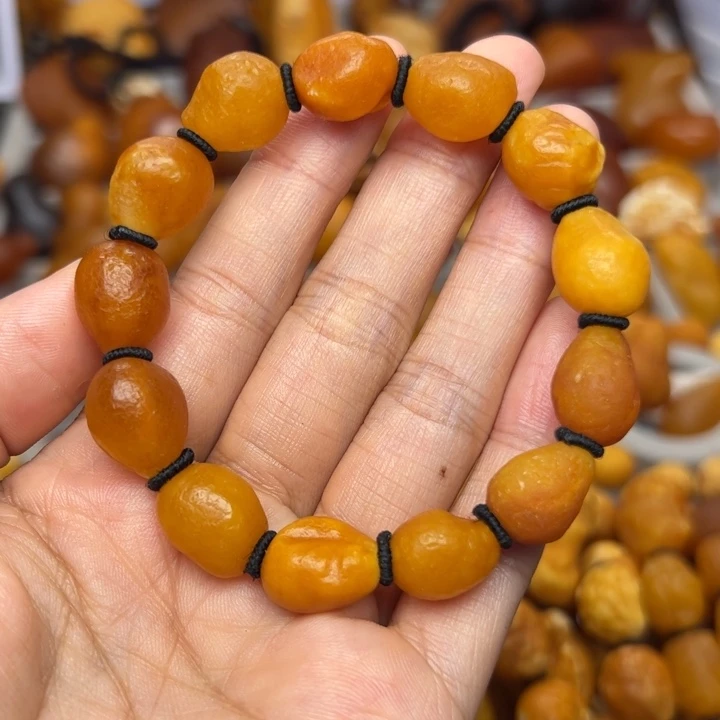 琥珀未镶嵌裸石天然蜜蜡