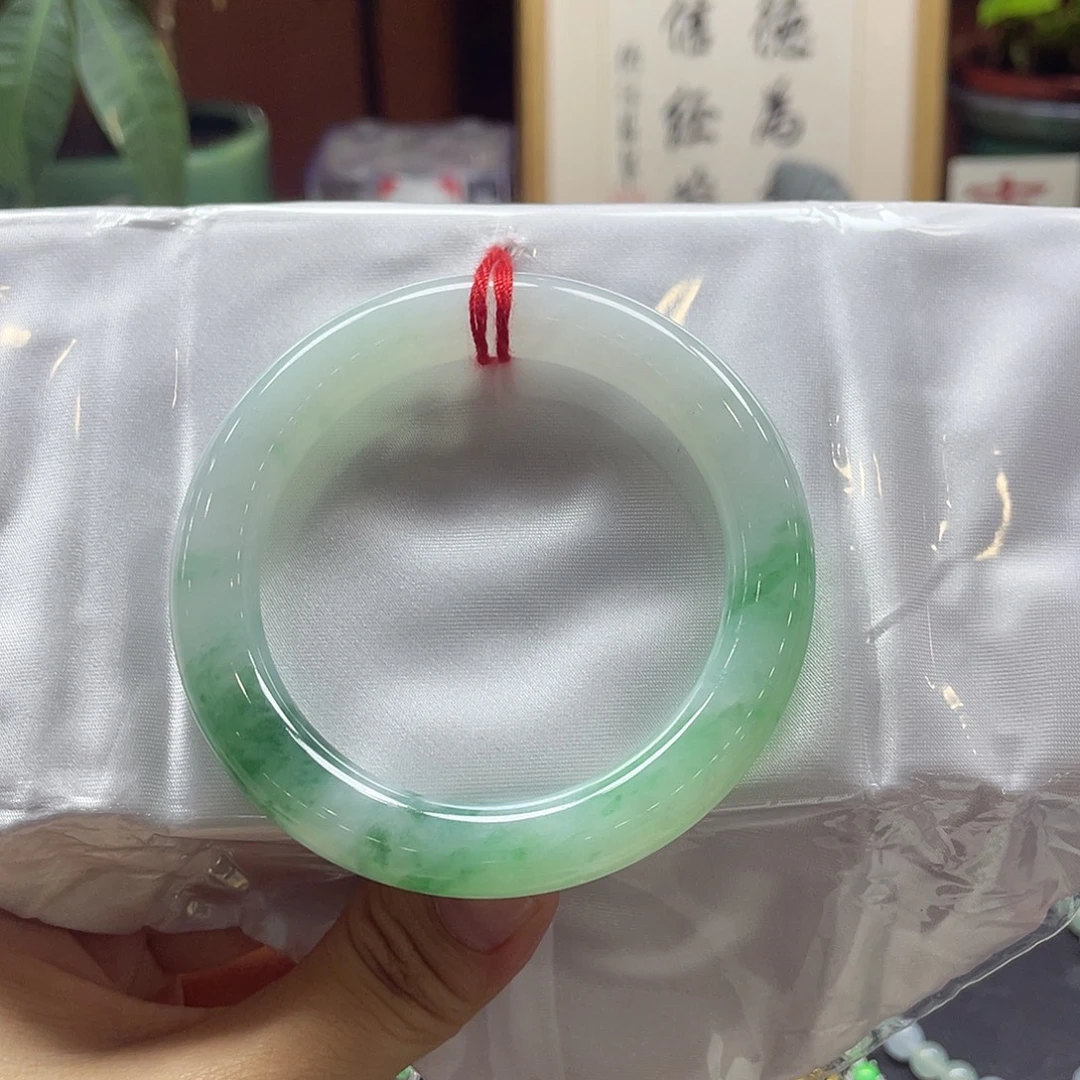 翡翠未镶嵌手镯19 号