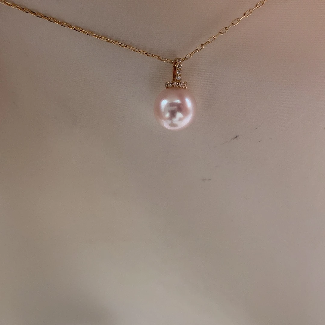 海水珍珠18K金镶嵌吊坠(赠链)8.5-9mm ak奶嘴