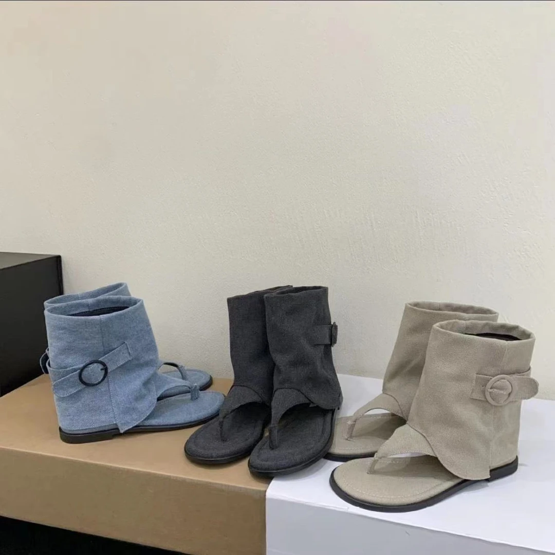 首尔25年春夏新款夹趾搭扣ins法式宽松套筒短筒裤管凉靴女东大门