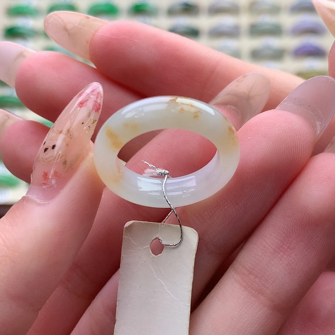 翡翠未镶嵌戒指港13