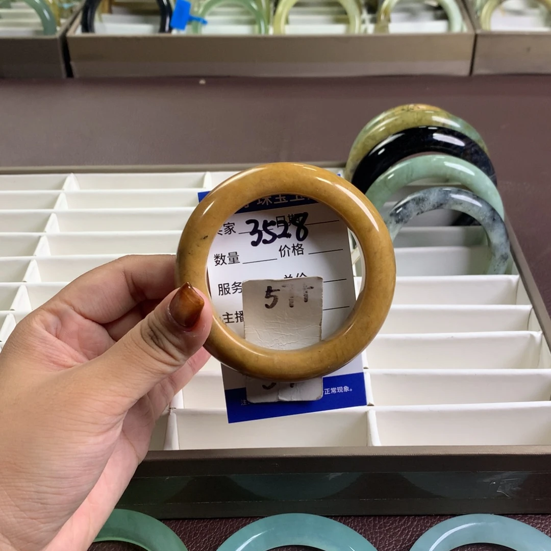 未镶嵌蛇纹石玉手镯3528