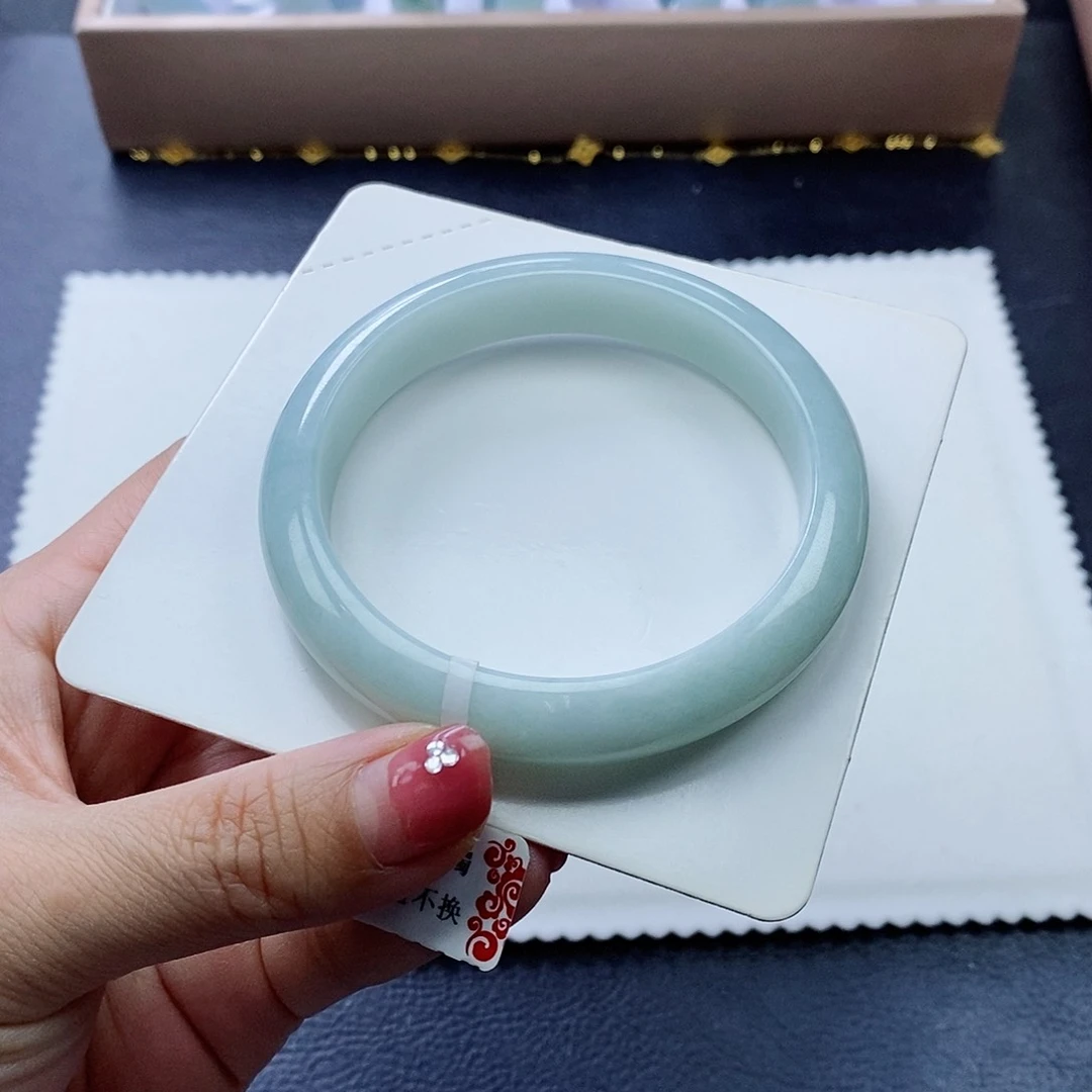 未镶嵌手镯翡翠59圈口