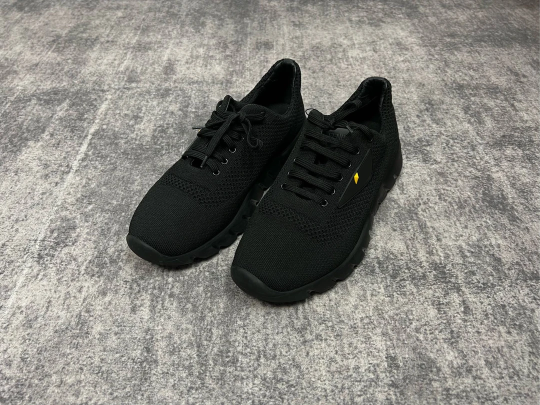 99新 FENDI/芬迪 FENDI芬迪小怪兽运动鞋 8码 99新12453