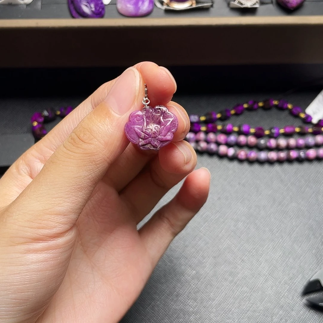 银S925镶嵌苏纪石（舒俱来）吊坠